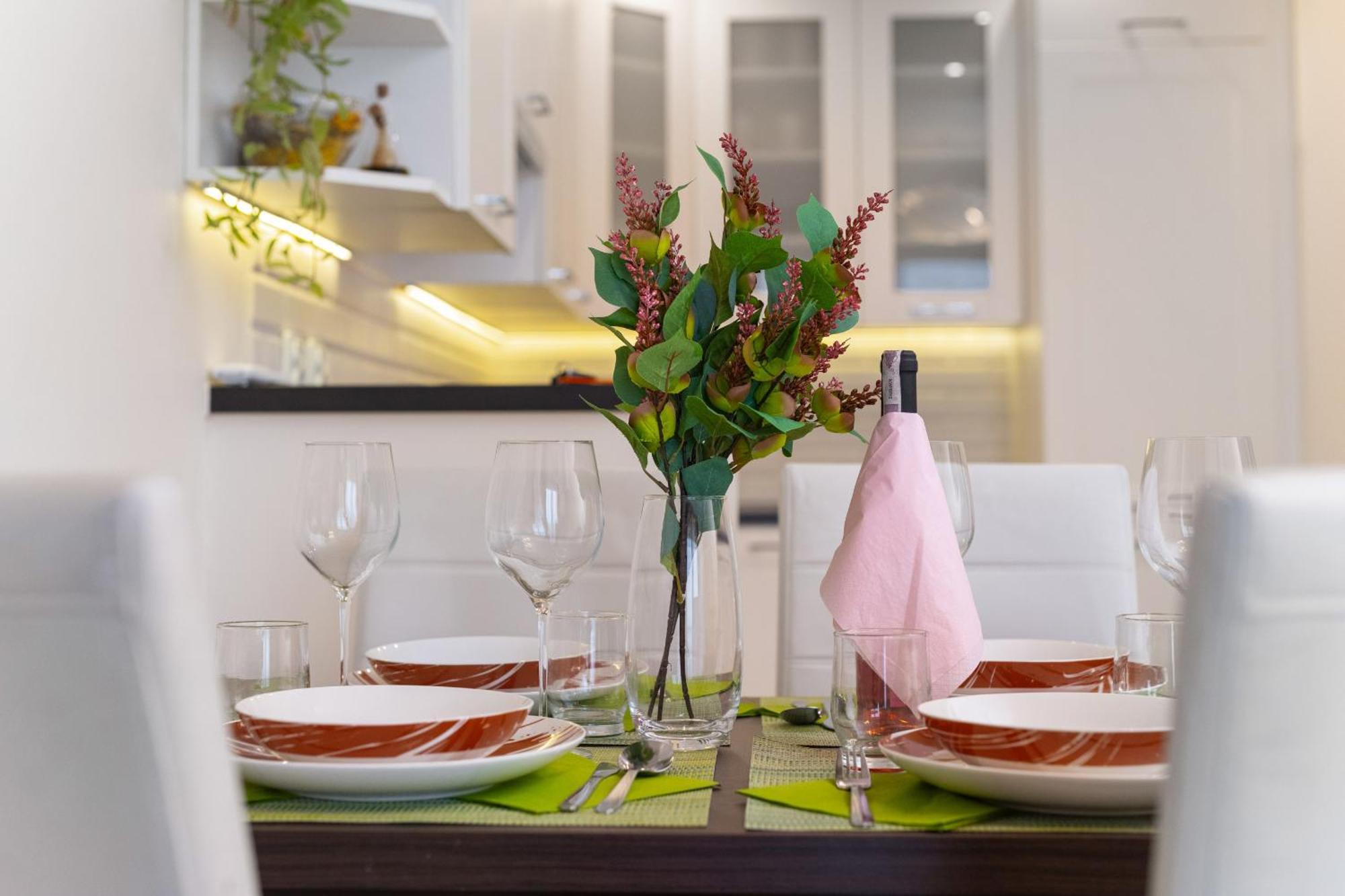 Comfortable Apartment Krakowska Wroclaw With Free Parking By Noclegi Renters Eksteriør billede